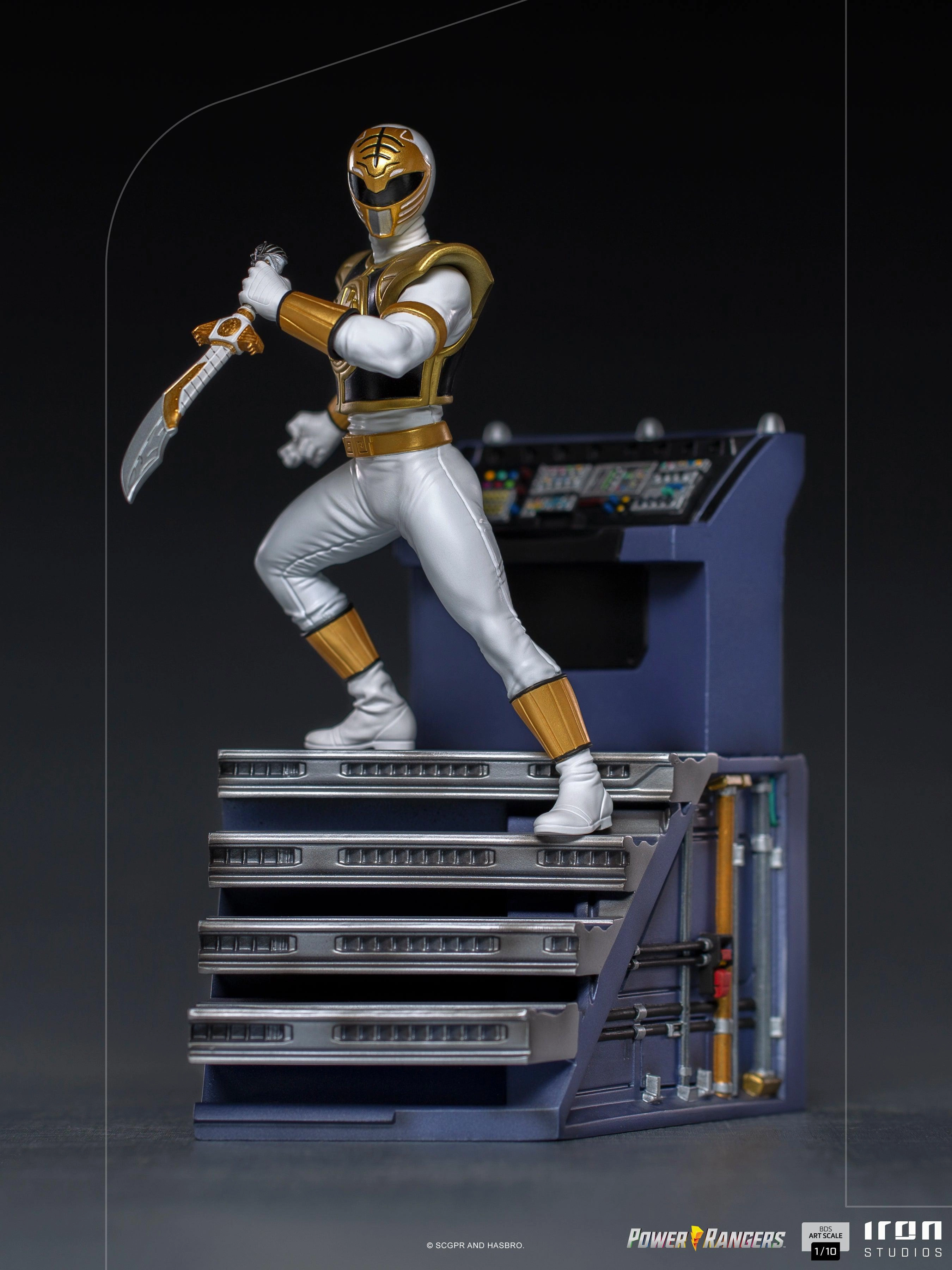 White Ranger BDS Art Scale 1/10 Holiday Ornament