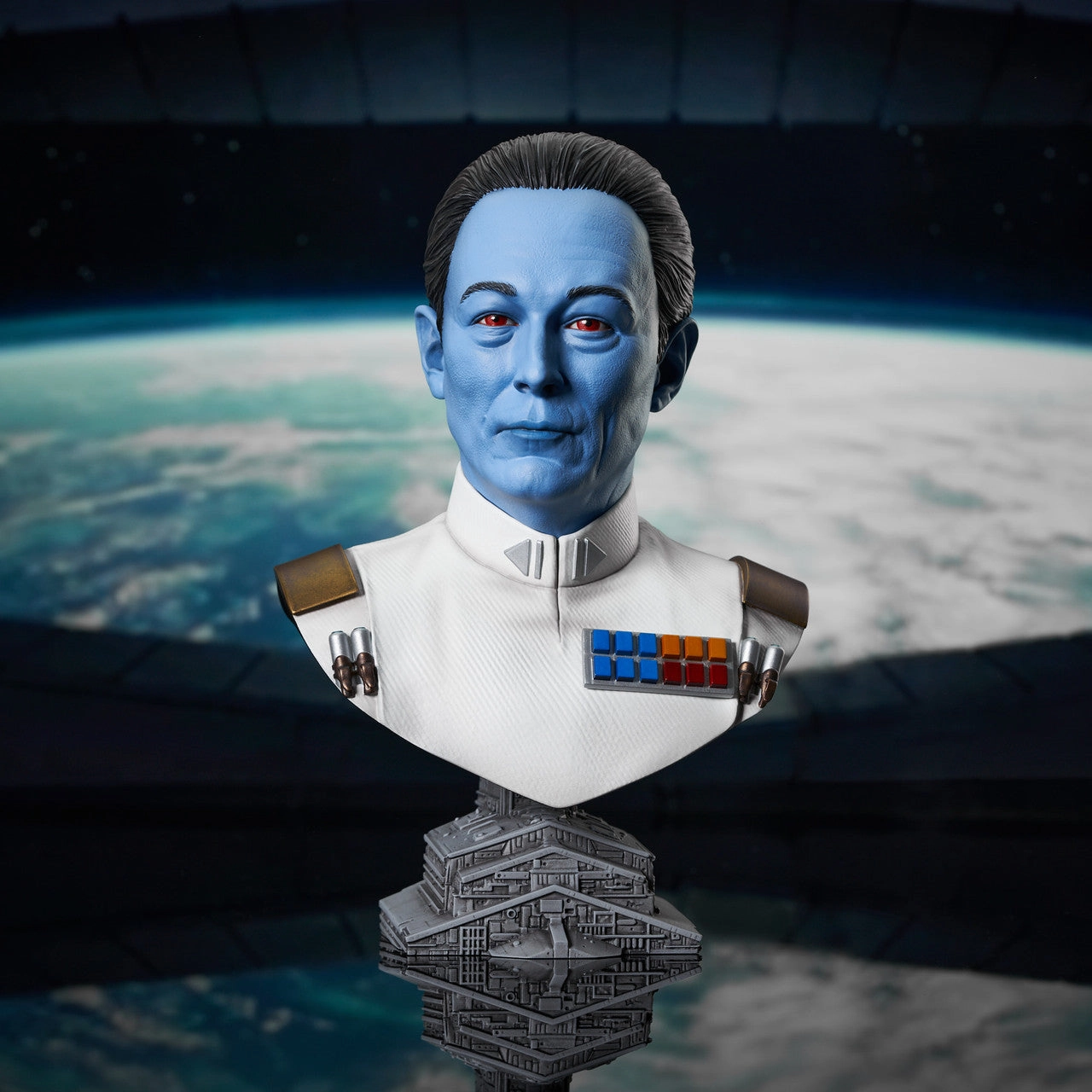 Legacy Item Star Wars Ahsoka - Grand Admiral Thrawn Legends in 3-Dimensions 1/2 Scale Bust