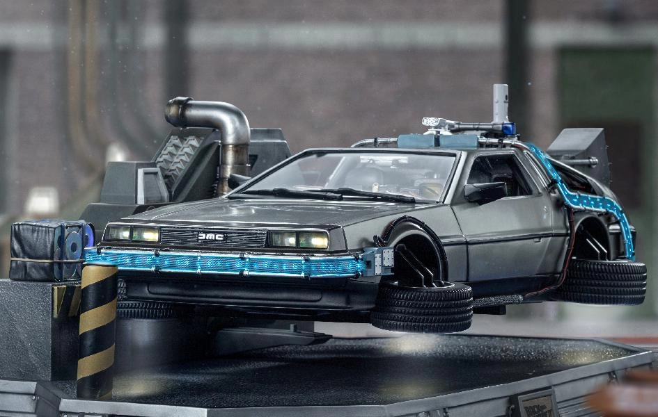Multi Pack Military Vehicle Back to the Future Part II - DeLorean Set Regular Version Art Scale 1/10