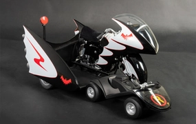 Archival Quality Collectors Toy Batman (1966) Batcycle with Sidecar (Ultimate Signature Ed.) 1/6 Scale Collectible