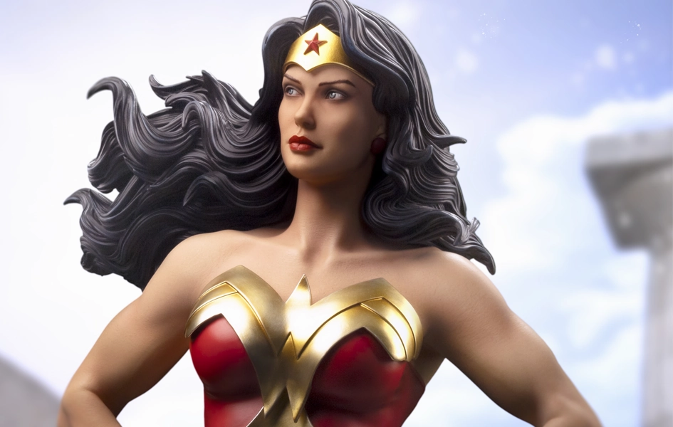 DC Trinity - Wonder Woman Legacy Replica 1/4 Display Statue