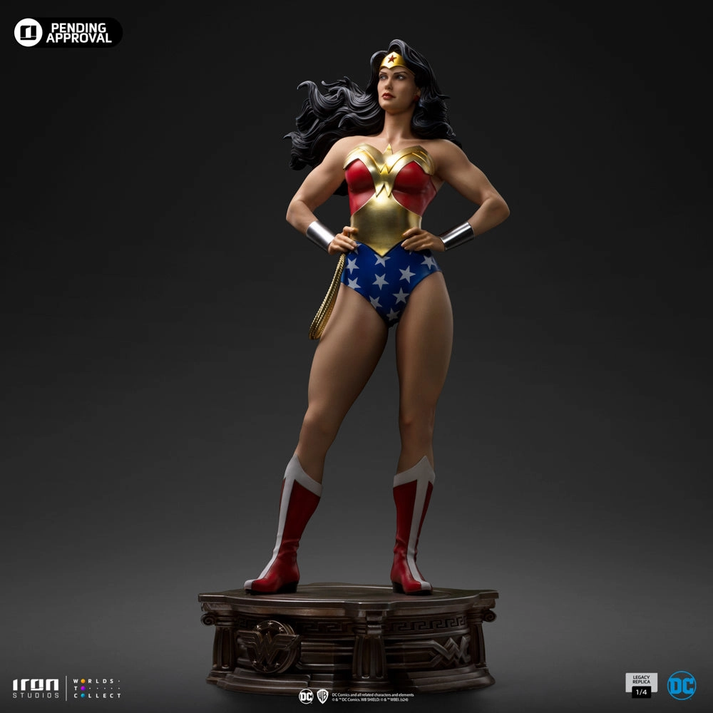 DC Trinity - Wonder Woman Legacy Replica 1/4 Nostalgic Toy PVC Figure
