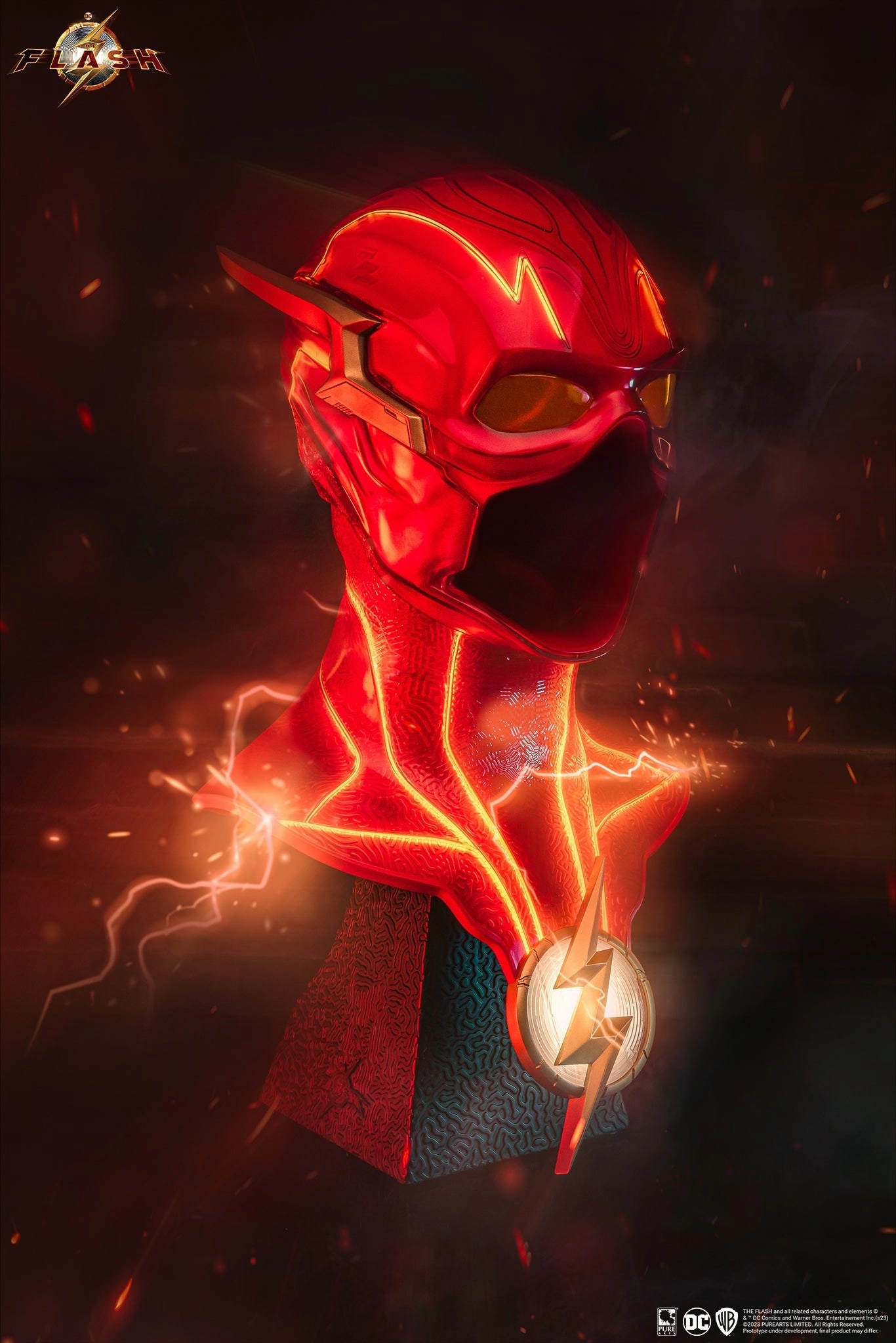 The Flash Life-Size Cowl Replica Amphibian Statue Fine Detail