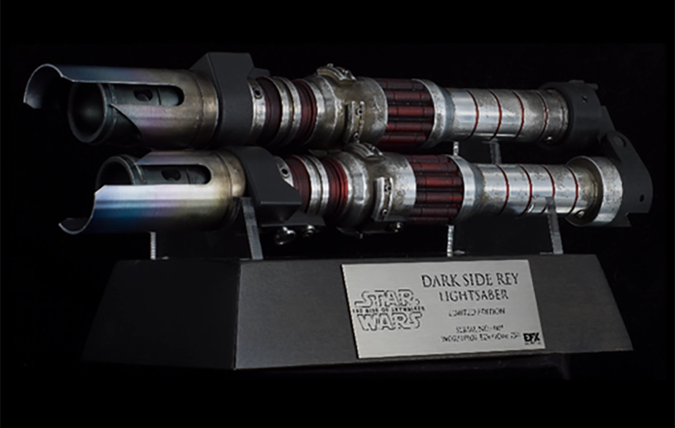 Dark Side Rey Lightsaber LIfe-Size Prop Replica Gaming Figure