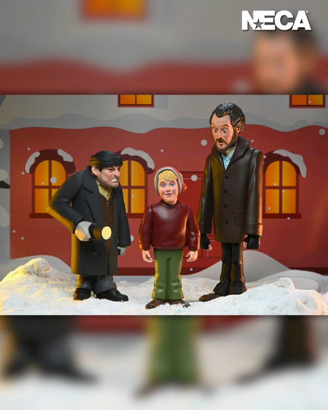 Spiritual Icon Flying Pose Home Alone - Tooney Classics - 6" Scale Figure Set