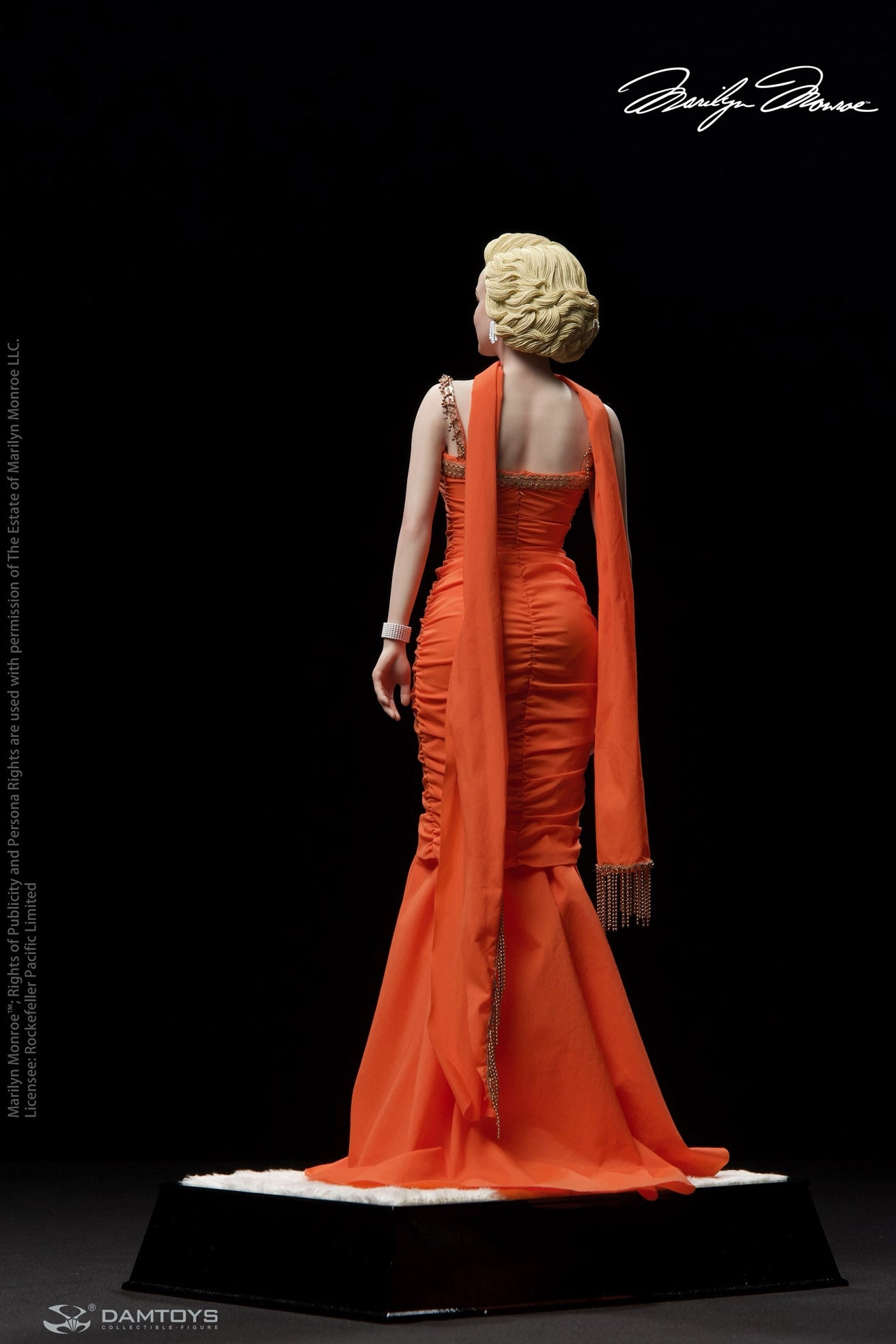 Gentleman Prefer Blondes (1953) Marilyn Monroe 1/6 Scale Statue Immersive experience High End