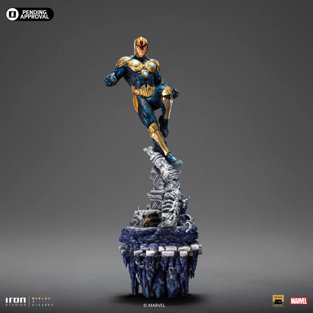 Infinity Gauntlet Diorama - Nova Deluxe BDS Art Scale 1/10 Chrome Plated Book Character