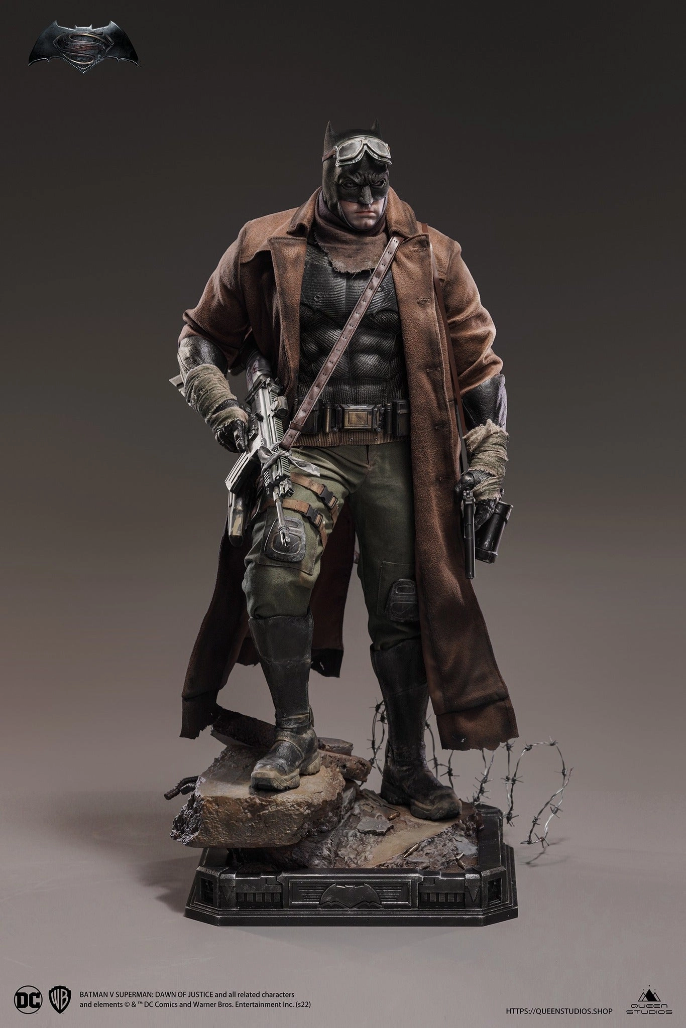 Collecting Community Knightmare Batman 1/4 Scale Statue
