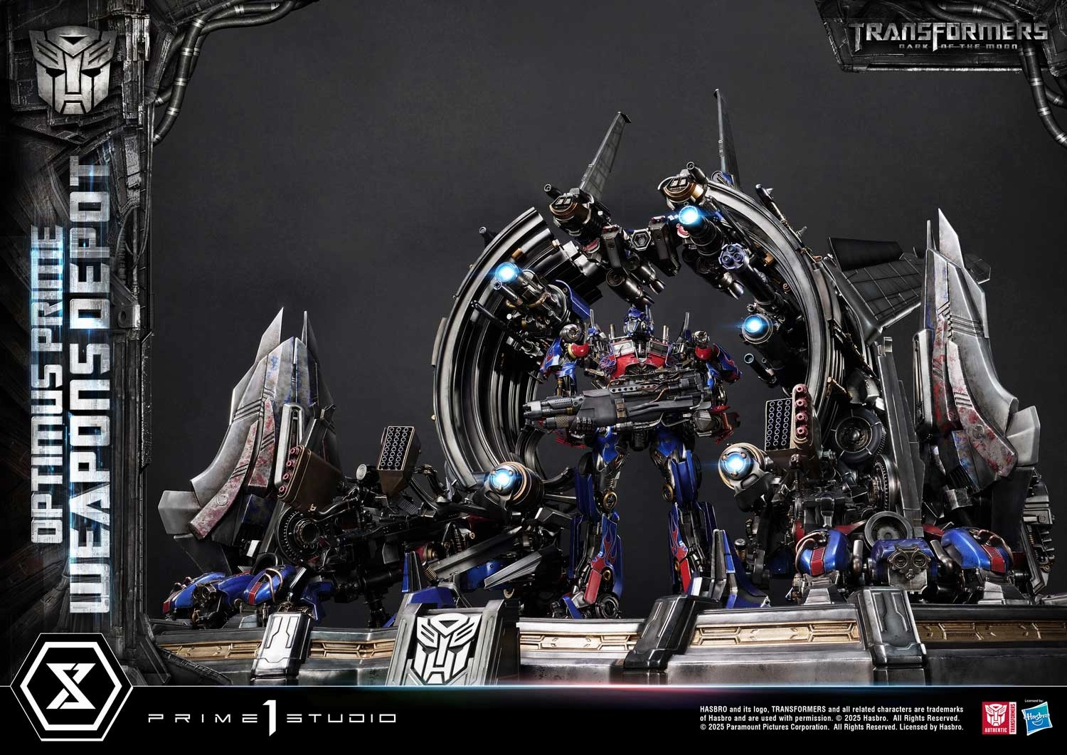 Passionate Pursuit Transformers: Dark of the Moon - Optimus Prime Weapons Depot (Regular) Statue