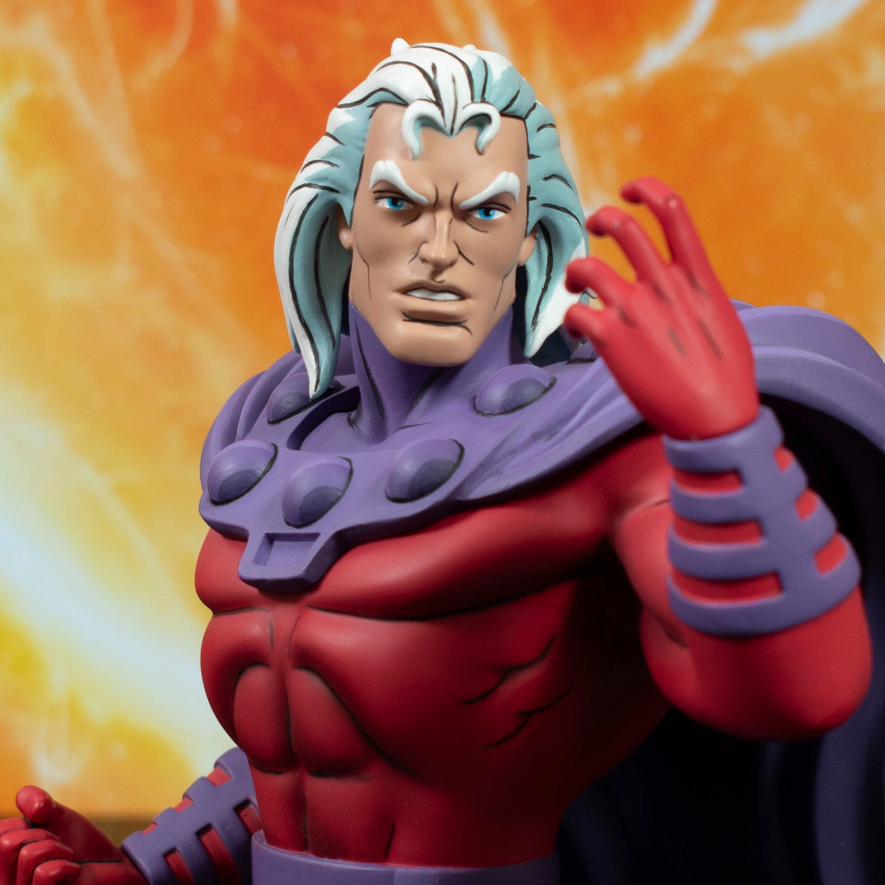 Sitting Figure Rare Edition X-Men: The Animated Series - Magneto (Unhelmeted) 1/7 Scale Animated Mini Bust