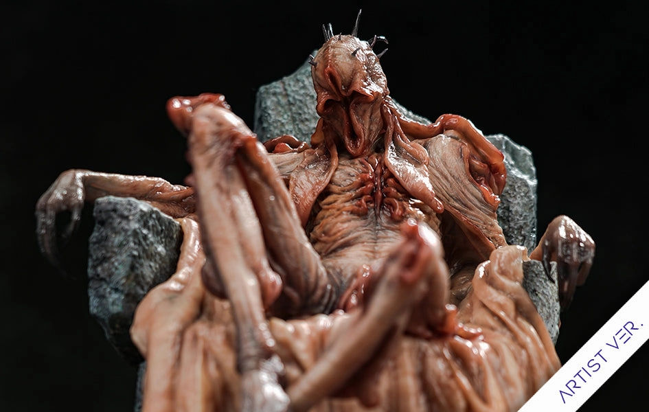 DIY Model Tourist Memorabilia Pleats Artist Version Resin Statue