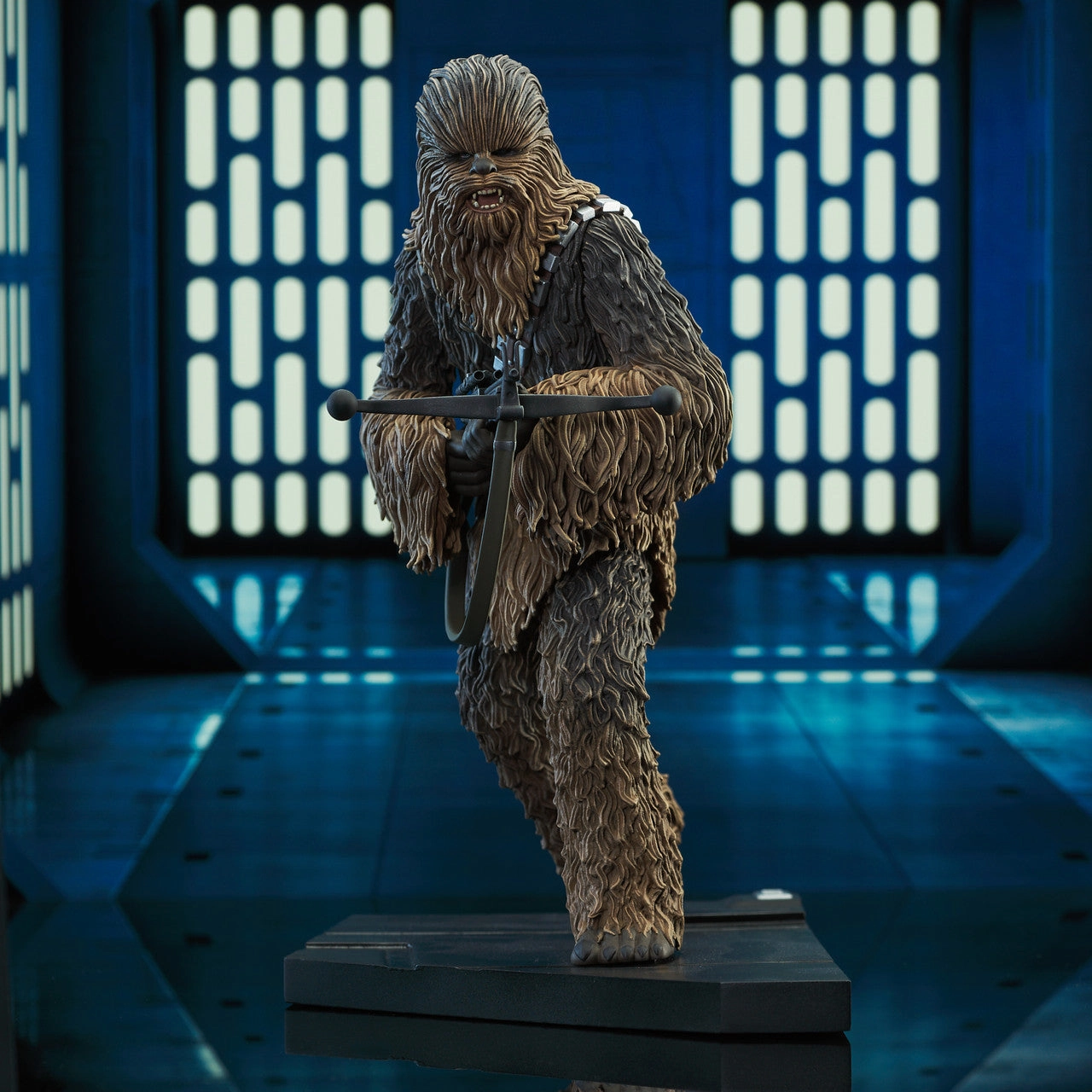 Star Wars A New Hope - Chewbacca (Premier Collection) 1/7 Scale Statue Daily Decor