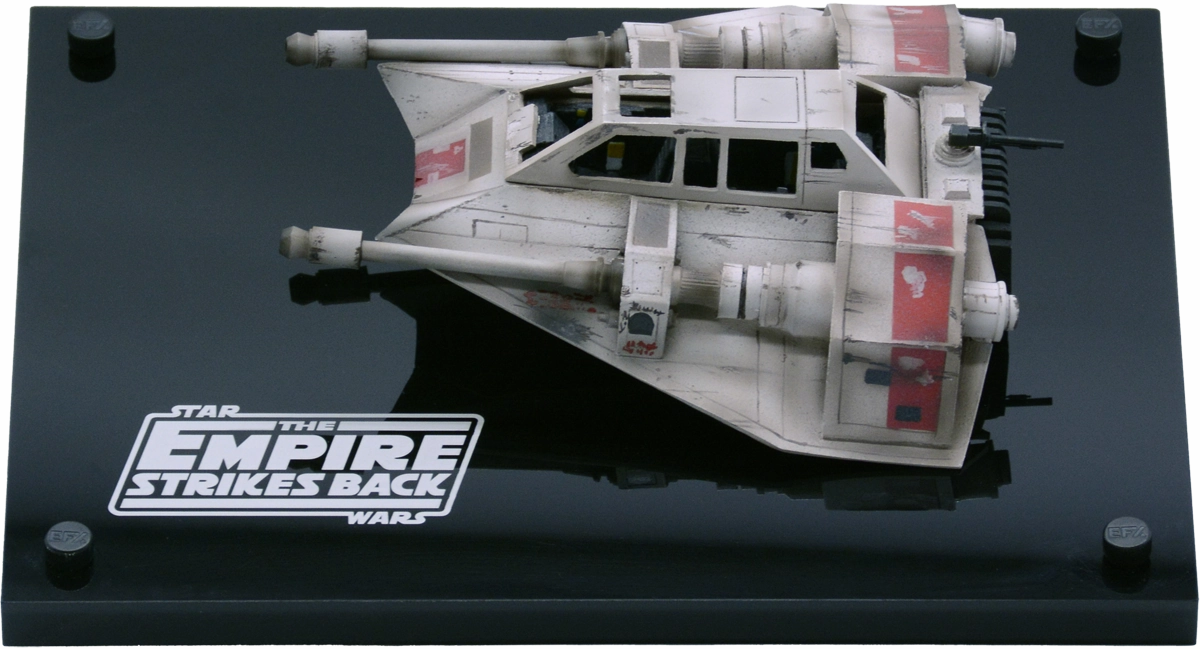 Star Wars: The Empire Strikes Back - Snowspeeder Crew Gift Replica Pop Icon
