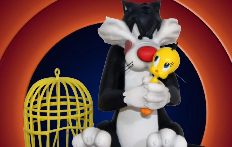 Licensed Product Battle Model Sylvester and Tweety 1/6 Scale Statue