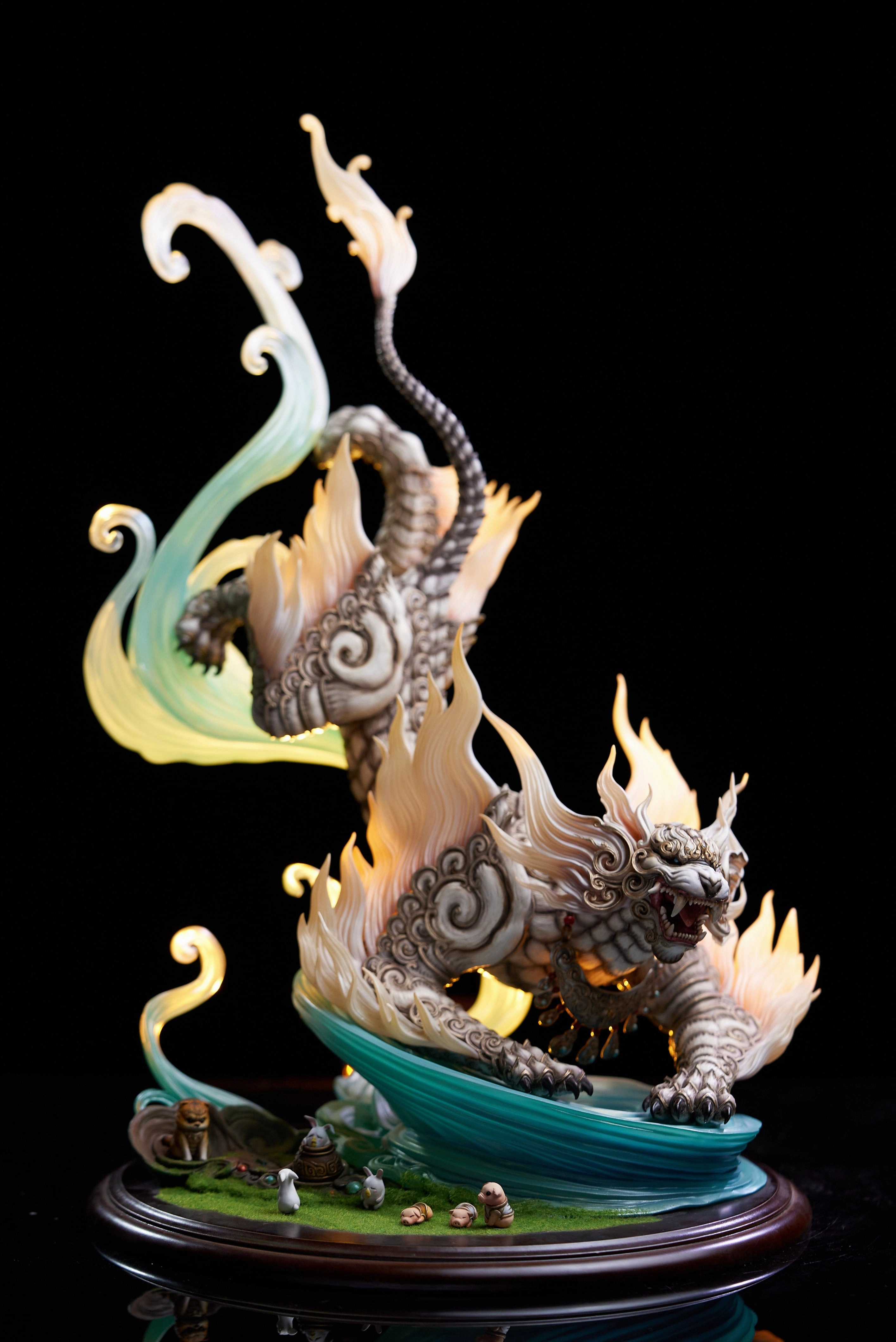 World Heritage The Balance of the Nine Skies - The Beast of the West - White Tiger (Standard Version) Statue