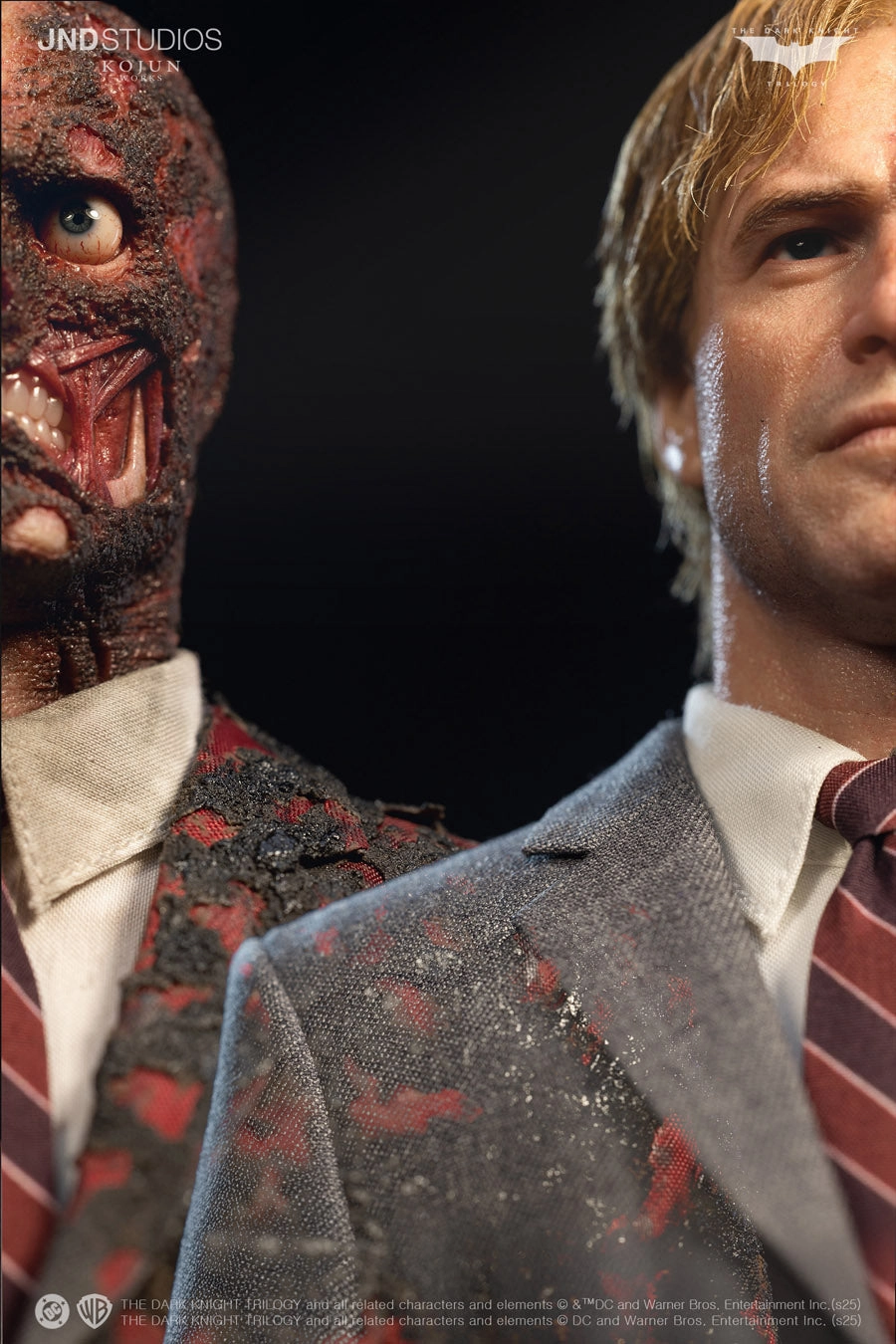 Monster Figure The Dark Knight (2008) - Two-Face & Harvey Dent (C Type) Kojun Works 1/6 Scale Figure Set