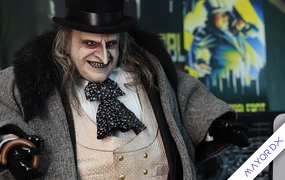 Batman Returns (1992) - The Penguin (Mayor Deluxe) 1/6 Scale Figure Congratulations Present Monster Figure