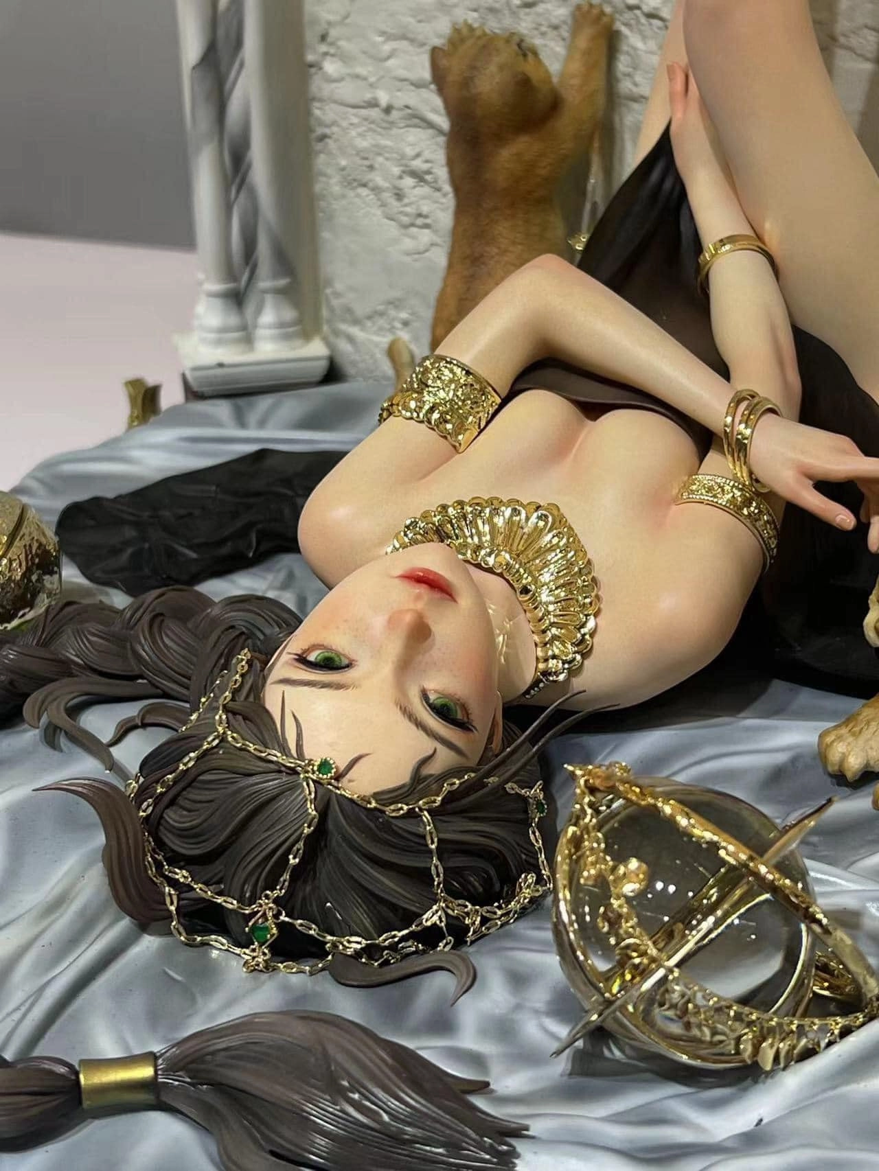 Collectible Hero Ghostblade - Aeolian Treasure Statue