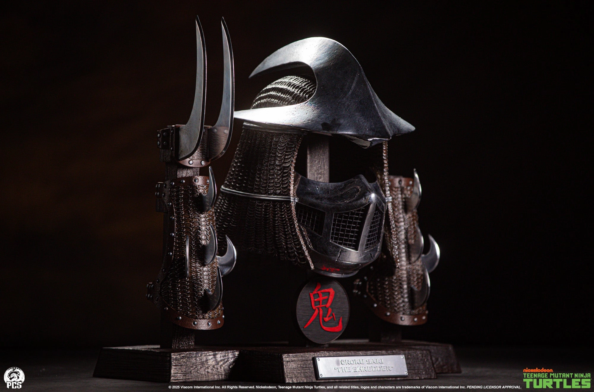 TMNT - Shredder Life-sized (Electroplated - Regular Ed.) Armor Set Movie Merch