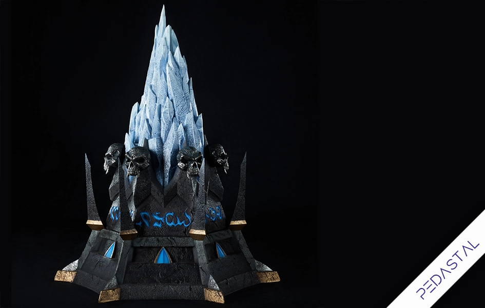 Travel Souvenir Anime Figure World of Warcraft - Frostmourne Sword Ice Pedestal